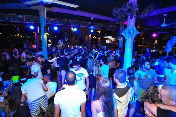 Saturday Night At Edde Sands